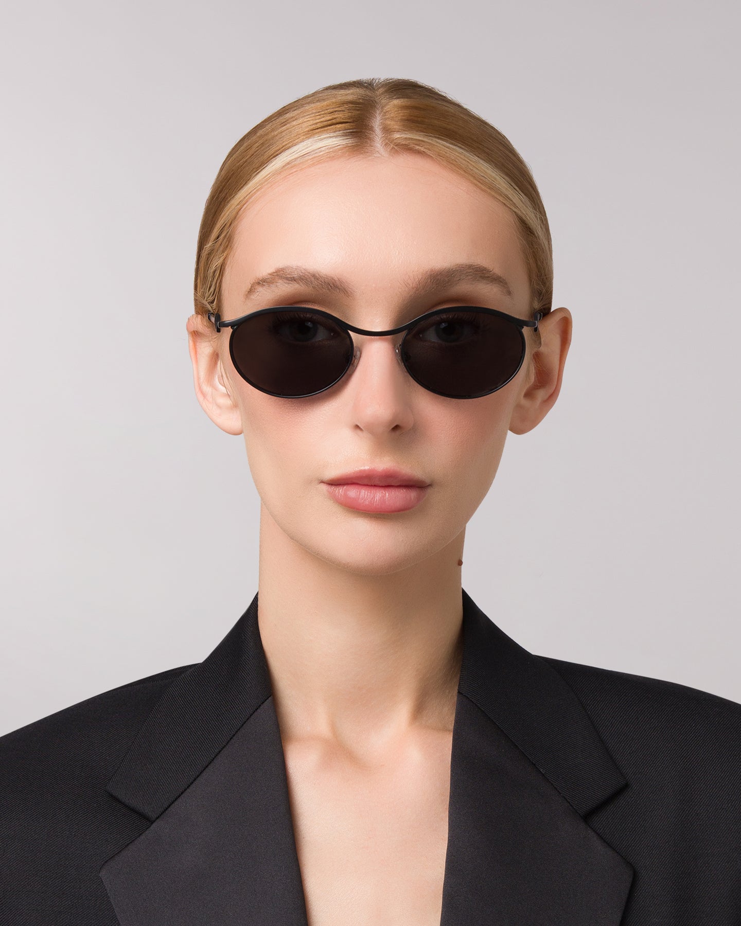 Best Sunglasses for Women – Taylor Black, Available Online in USA, UK, Canada & UAE